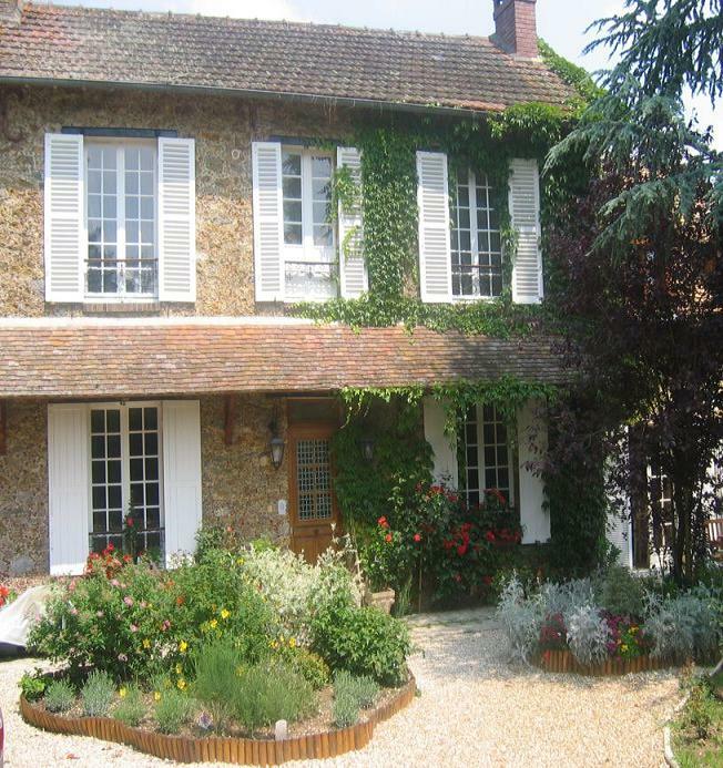 Habitaciones De Huéspedes Grosrouvre 96860