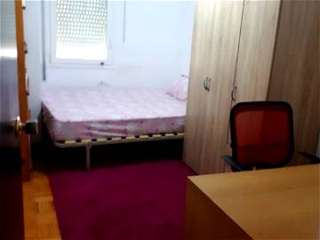 Roomlala | Alquiler Una Habitación Para Chica En Sabadell