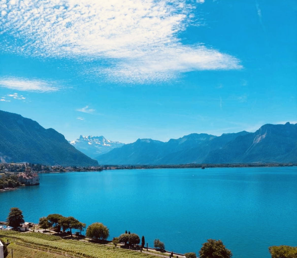 Toda La Casa Montreux 414339