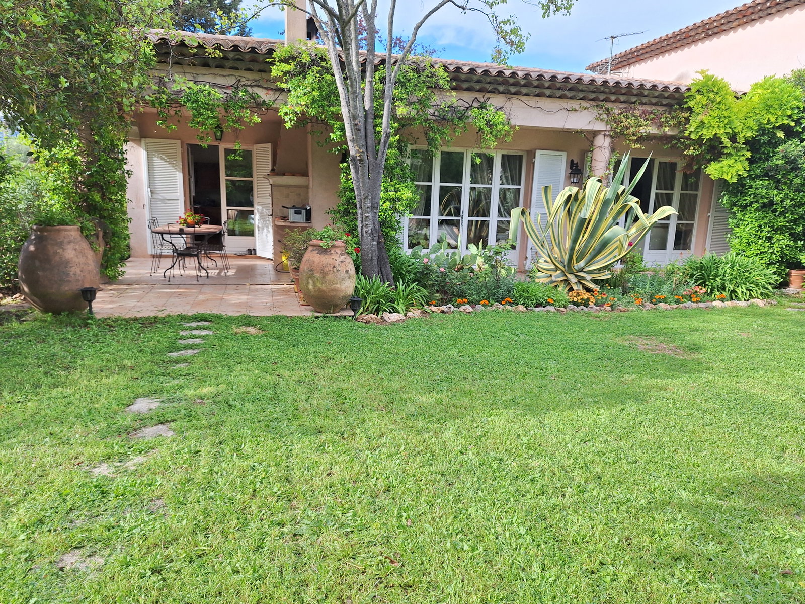 Habitación En Casa Del Anfitrión Mougins 678091
