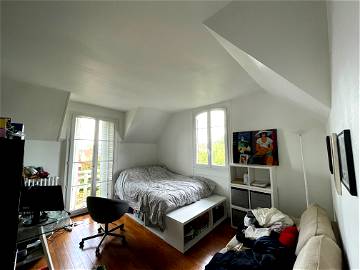 Roomlala | Alquilo habitaciones en casa burguesa.