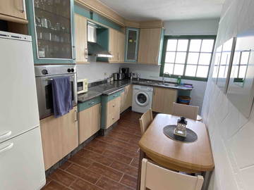 Chambre chez l'habitant à louer à Santiago Del Teide - photo 9 : autre pièce-9