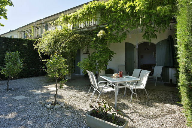 Unabhängiges Studio Noves 225410