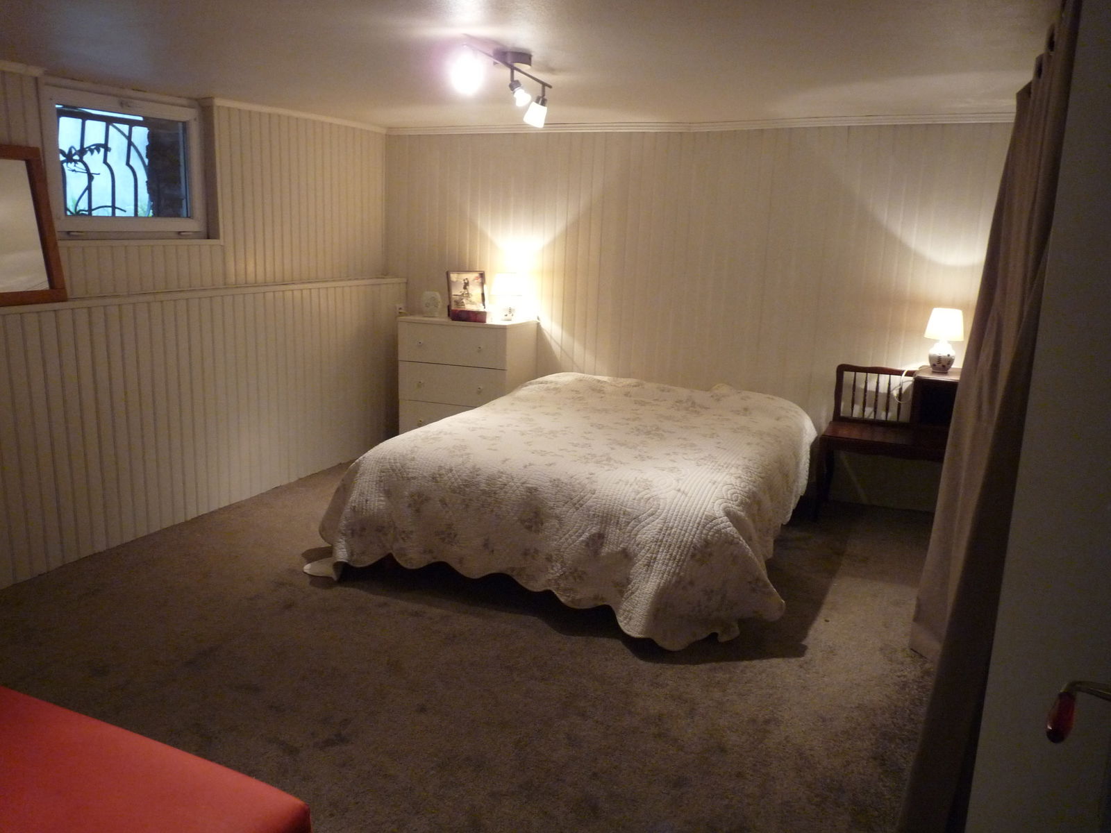 Hospedagem Em Casa De Família Bondy 125796