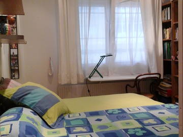 Roomlala | ALUGA-SE QUARTO COM PENSÃO COMPLETA