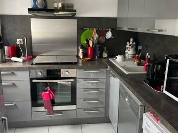 Roomlala | Alugar quarto mobiliado