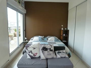 Roomlala | Alugar um quarto mobiliado