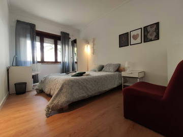 Roomlala | Alugo quarto em Lisboa (zona Praça de Espanha)