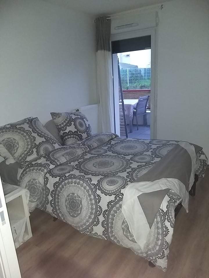 Hospedagem Em Casa De Família Meyzieu 380286