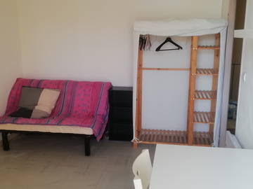 Roomlala | Alugue um quarto perto da Linha B Saint Agne