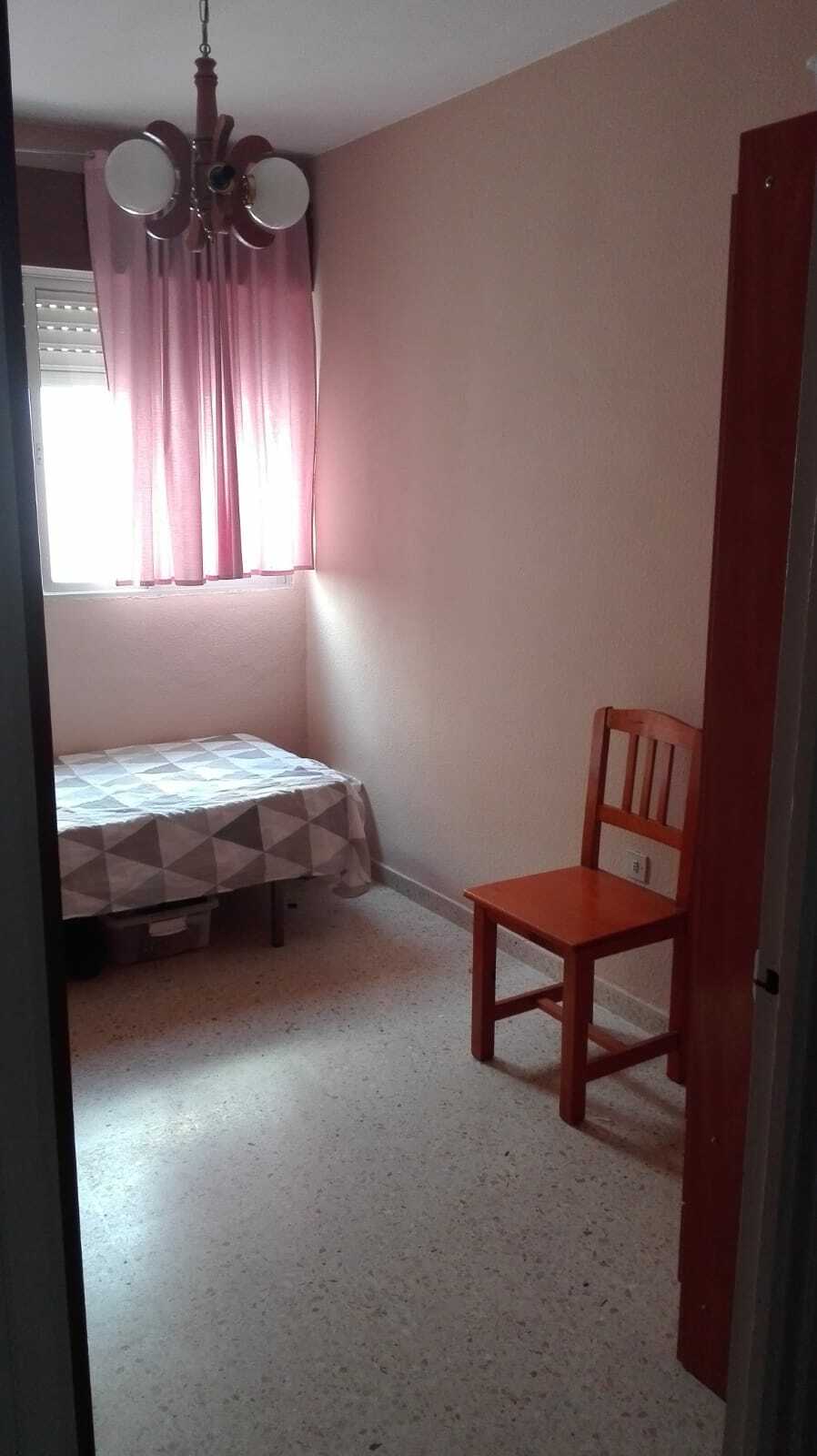 Hospedagem Em Casa De Família Cádiz 212847