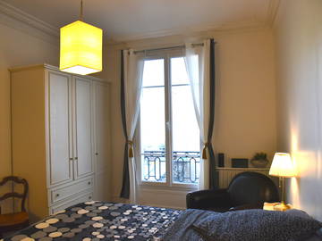 Roomlala | Aluguel de longo prazo para estudantes / Quarto grande e tranquilo no centro da cidade