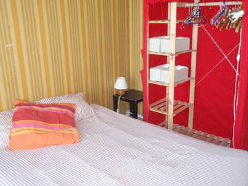 Roomlala | Aluguel de quarto mobiliado perto de Paris