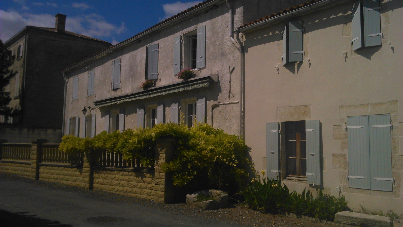 Hospedagem Em Casa De Família Saint-Jean-de-Liversay 82102