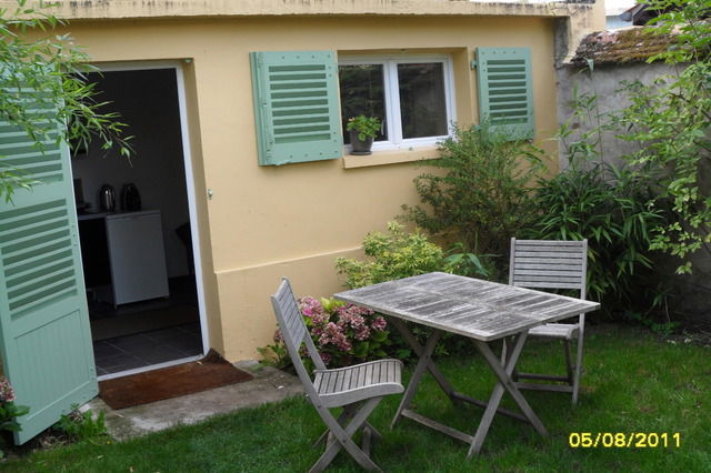 Hospedagem Em Casa De Família Fontainebleau 12616