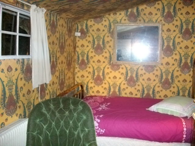 Homestay Bougival 4780