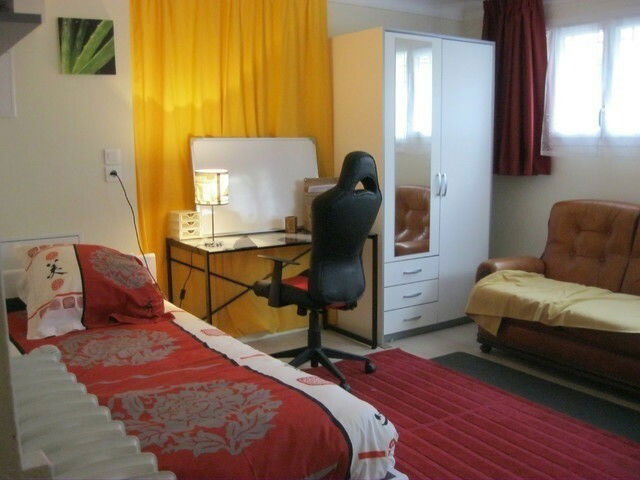 Homestay Issy 34111