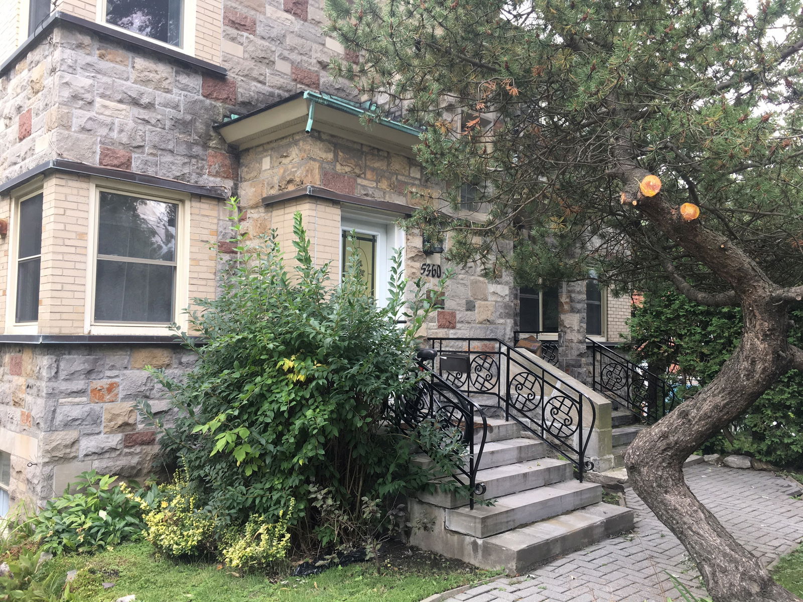 Collocazione Montréal 256022