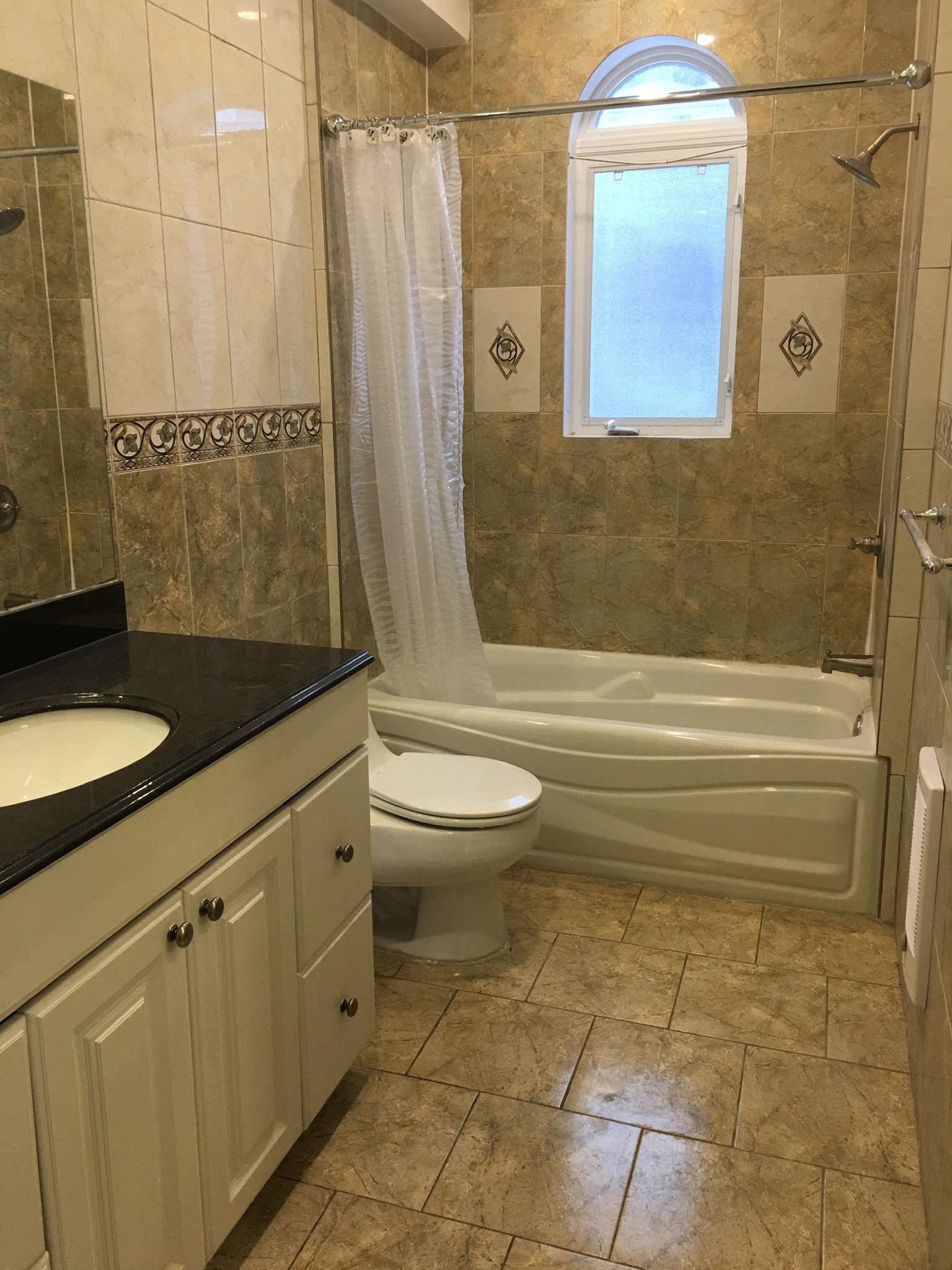 Collocazione Montréal 256874