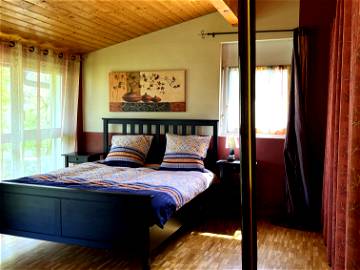 Roomlala | Ampia camera luminosa in villa bifamiliare