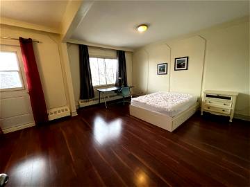 Roomlala | Amplia habitación en magnífico apartamento.