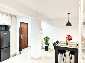 Ruim kamer met lugversorging + werkspasie/studie