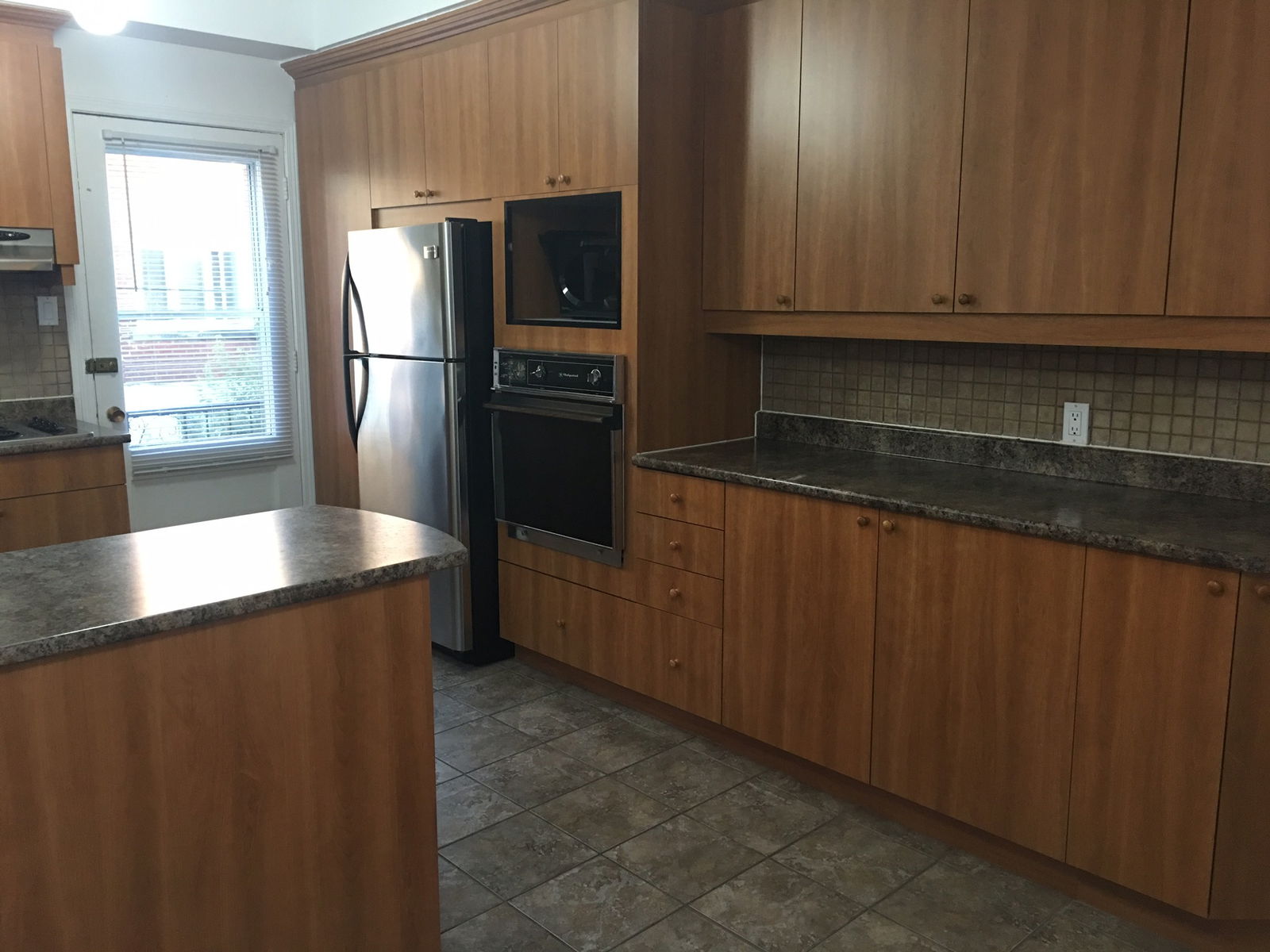 Colocación Montréal 256111