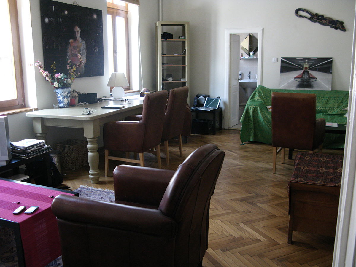 Quedarse En Casa București 112991