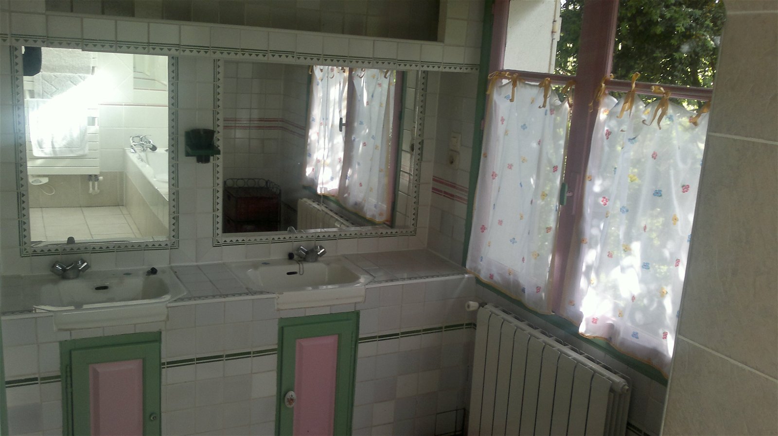 Onafhankelijke Studio Pompertuzat 119383