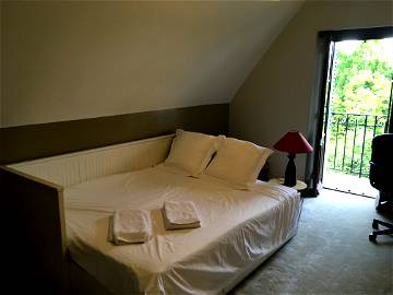 Roomlala | Annecy Center Private Room, Kitchen & Parking