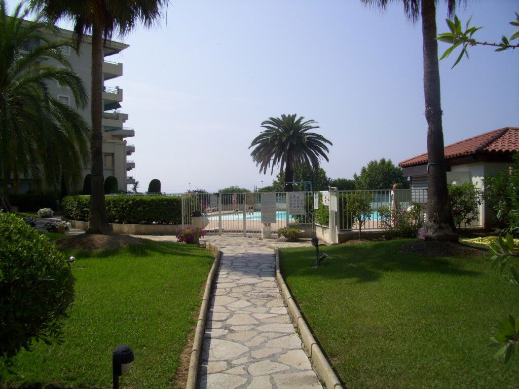 Independent Studio Antibes 137779