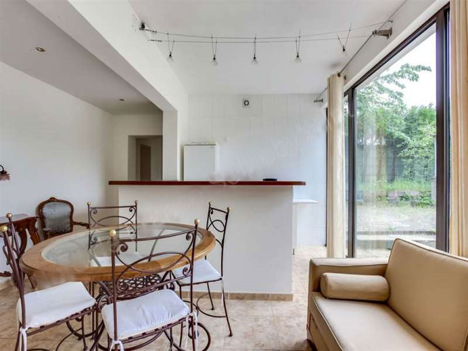 Estudio Independiente Pont-Sainte-Maxence 186430