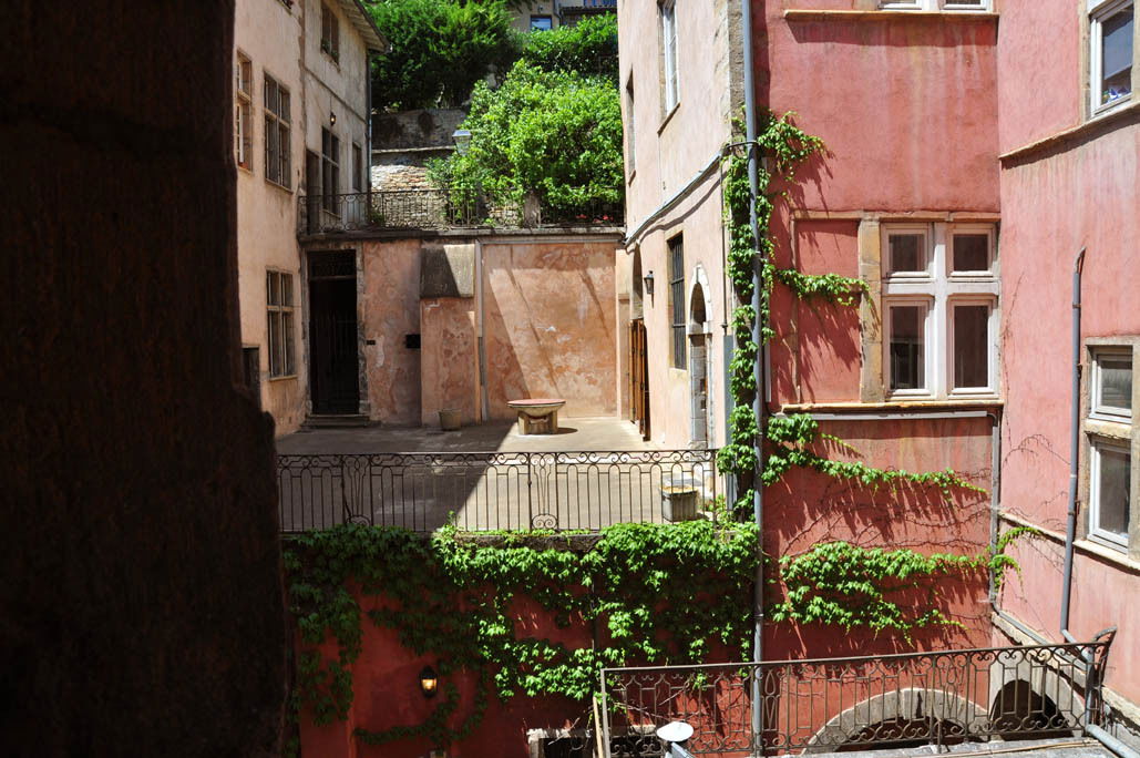 Niezależne Studio Lyon 218435