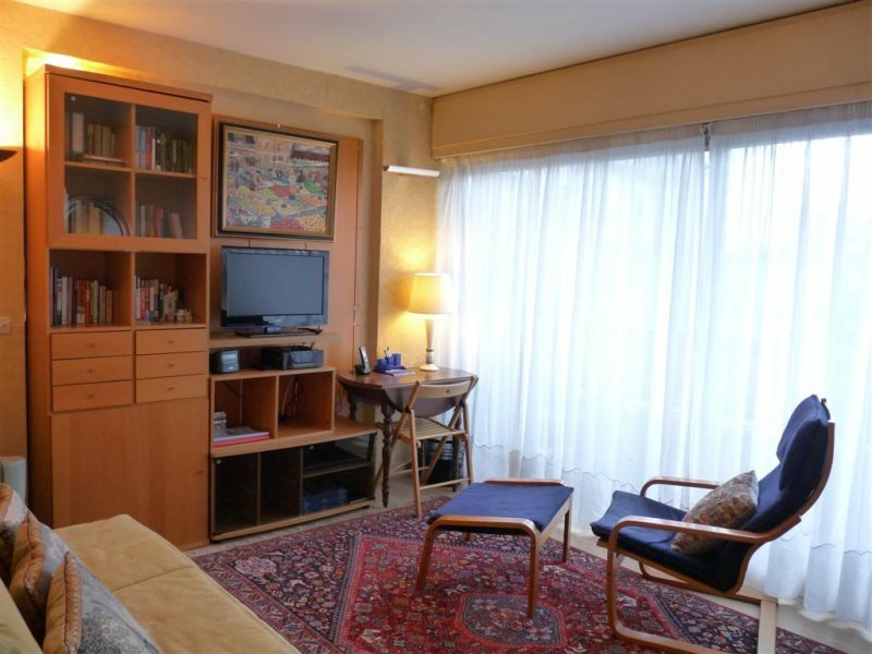 Estudio Independiente Paris 234468