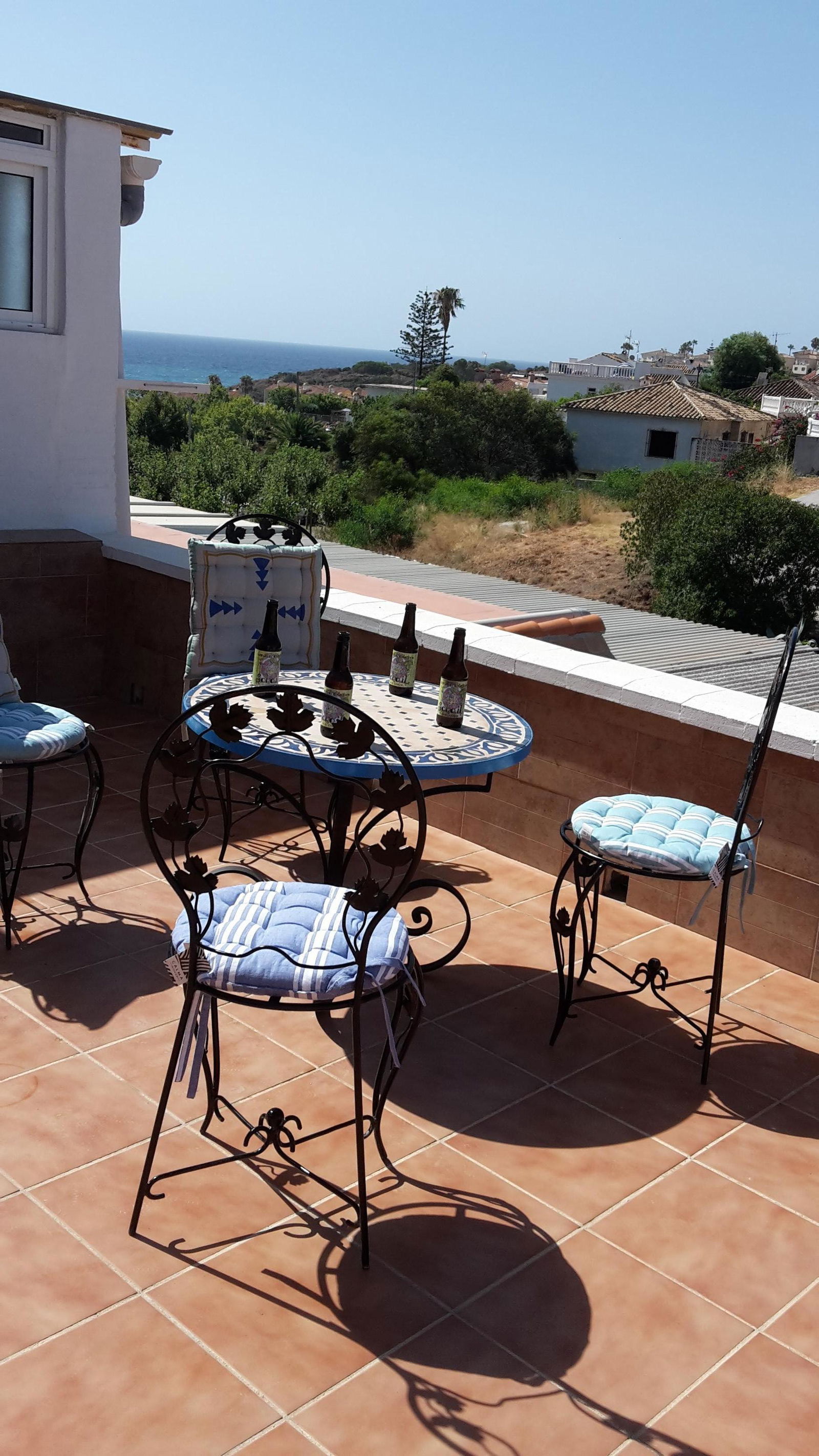 Independent Studio Fuengirola 197274