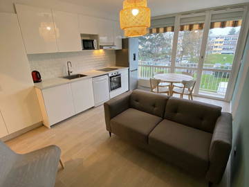 Roomlala | Apartamento com 4 quartos disponível em Essec Cergy