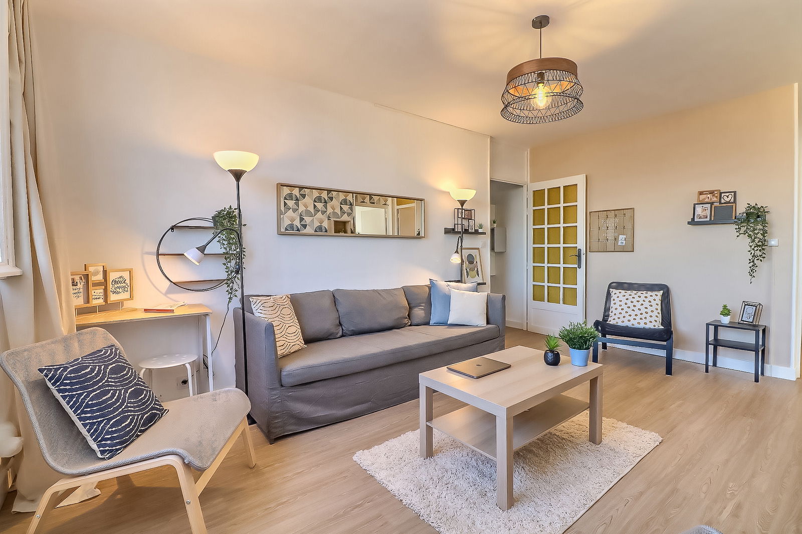 Colocación Nîmes 255295