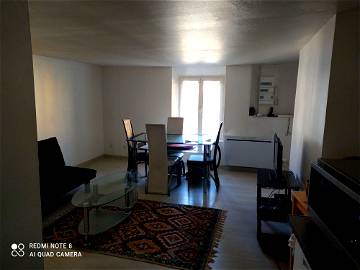 Roomlala | Apartamento compartido de 3 dormitorios cerca de la estación de tren de Orleans