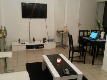 Roomlala | Apartamento compartilhado
