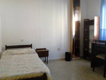 Roomlala | Apartamento compartilhado