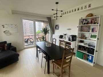 Roomlala | Apartamento compartilhado amplo e luminoso para 3 pessoas em Bruxelas