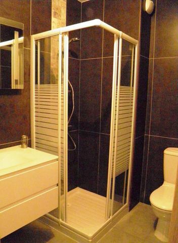 Estudio Independiente L'Île-Rousse 46077