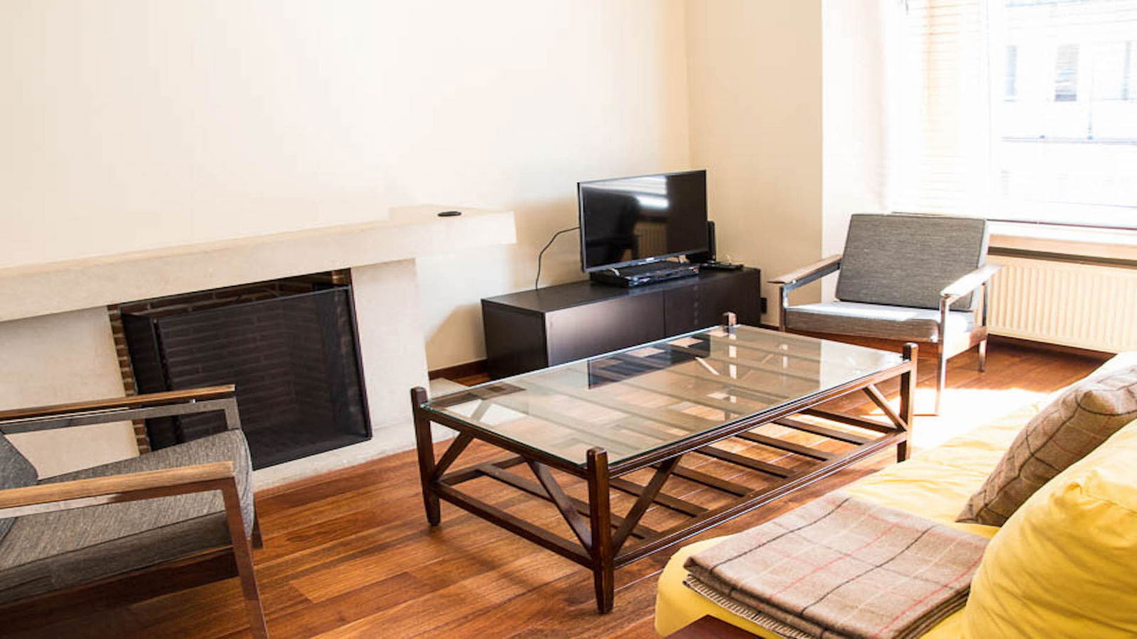 Estudio Independiente Ixelles 246024