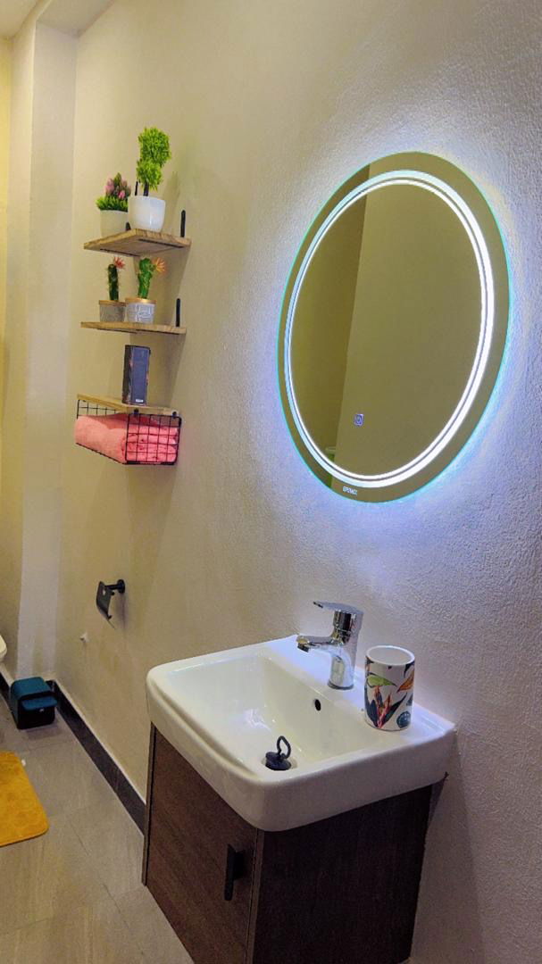 Estúdio Independente Abidjan 482007