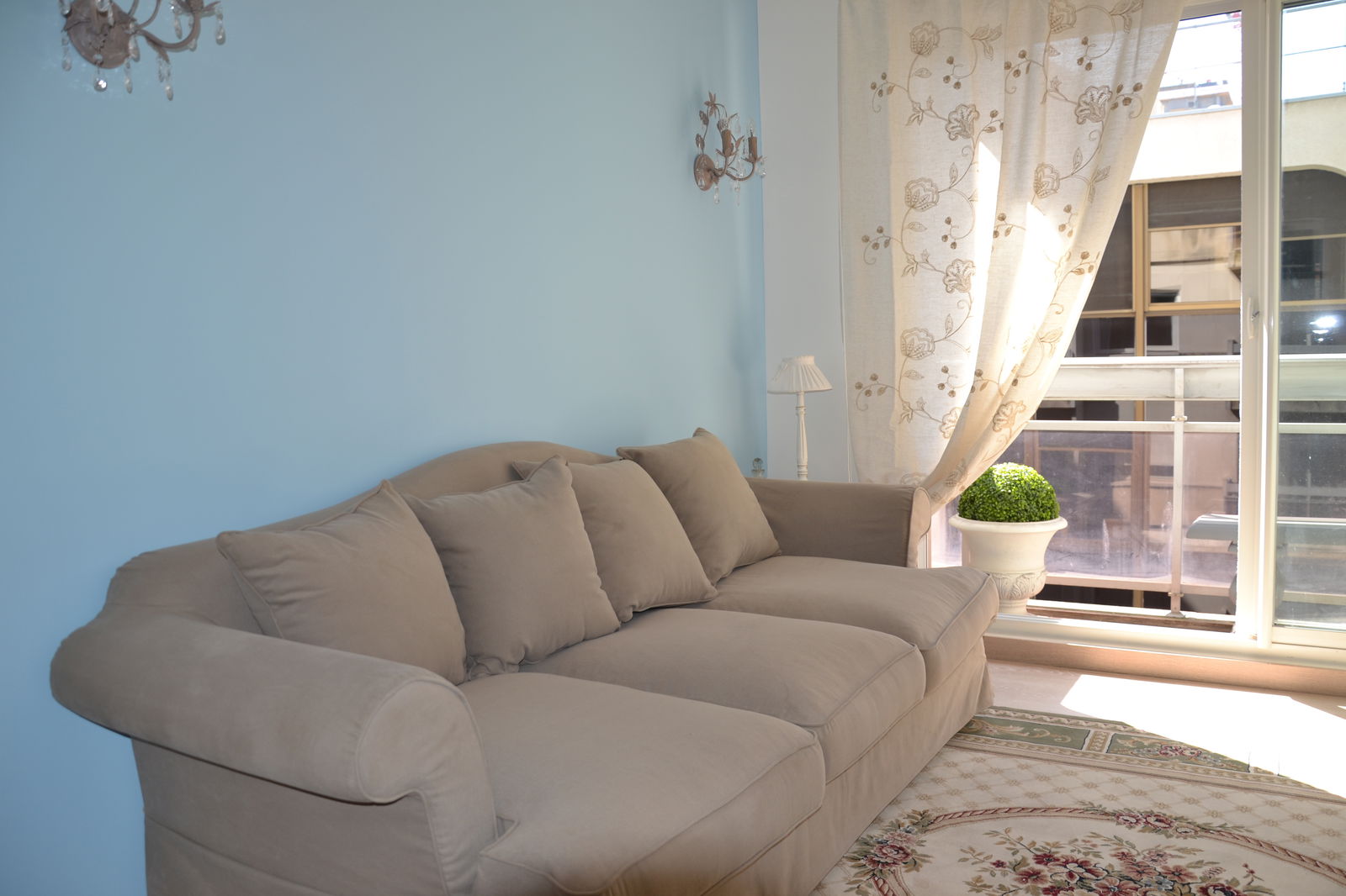 Estudio Independiente Lyon 71780