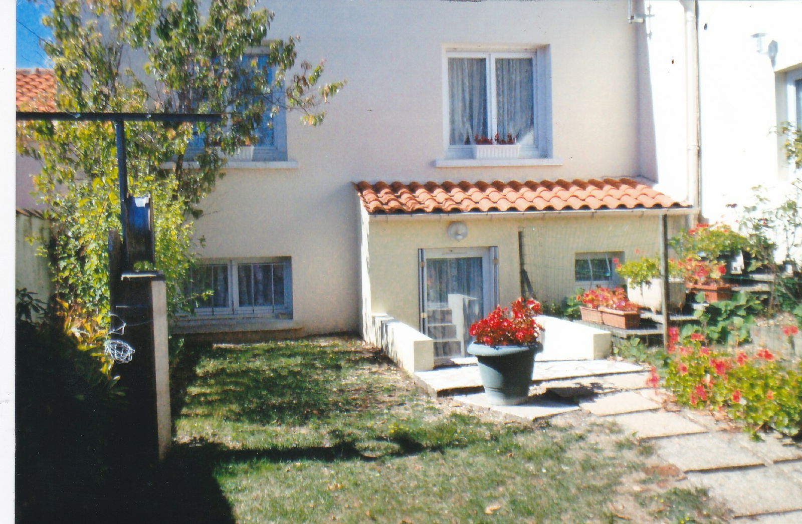 Estudio Independiente Saint-Denis-du-Pin 133158