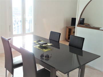 Roomlala | Apartamento F5 novo mobiliado, 3 quartos, acomodação compartilhada, Saint Brieuc