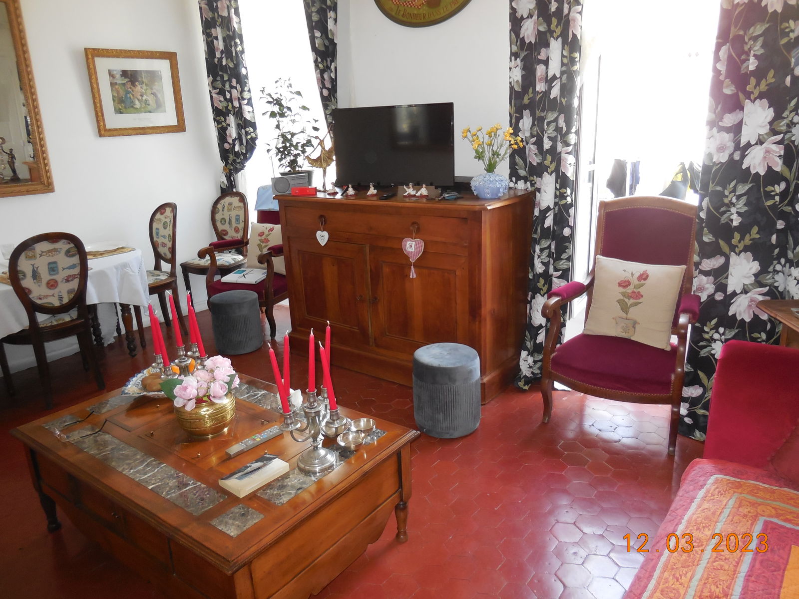 Hospedagem Em Casa De Família Nîmes 533073