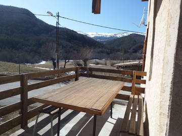 Roomlala | Apartamento luminoso para alugar nas montanhas