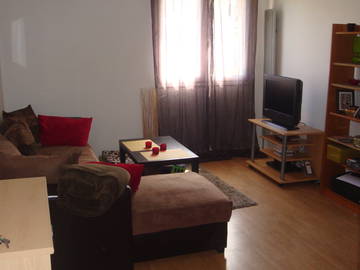 Roomlala | Apartamento mobiliado desocupado de 42 m2 para alugar 